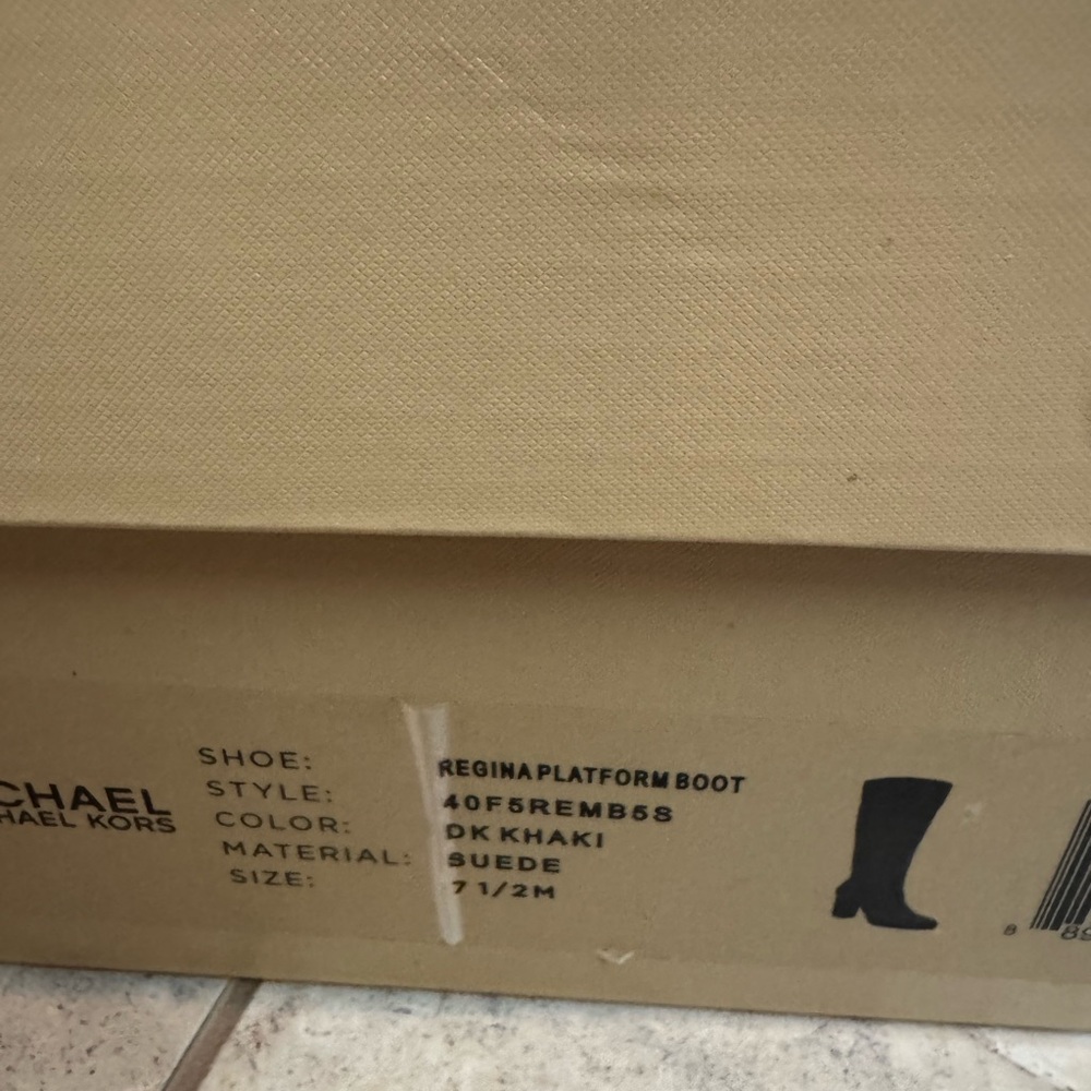 Michael Kors Regina Suede Boots Size 7.5 - Picture 2 of 8